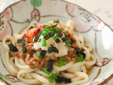 冷やしで☆納豆キムチうどん♩おろしでさっぱり〜☆